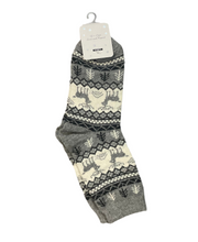 Load image into Gallery viewer, 🎁Reindeer Print Cozy Cabin Socks