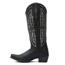 Load image into Gallery viewer, TuffRider Women Cody Embroidered Leather Snip Toe Western Boots