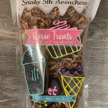 Load image into Gallery viewer, Snaks 5th Avenchew