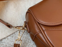 Load image into Gallery viewer, AWST Int'l Saddle Shoulder Handbag