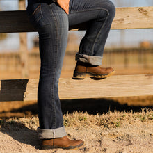 Load image into Gallery viewer, TuffRider Women Leigh Embroidered Barbwire Leather Round Toe Western Boots