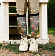 Load image into Gallery viewer, đ´Dreamers&Schemers Socks âCluck-Masâ