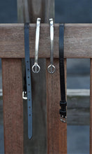 Load image into Gallery viewer, Huntley Equestrian Premium English Leather Spur Straps
