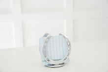 Load image into Gallery viewer, Huntley Horseshoe Napkin Holder, Aluminum Silver Finish