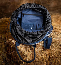 Load image into Gallery viewer, 🎁Newmarket Grooming Bag