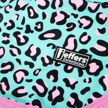Load image into Gallery viewer, Jeffers Expression 600D Waterproof Ripstop Dog Coat, 240 Gram