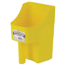 Load image into Gallery viewer, DS26 Little Giant Plastic Enclosed Feed Scoop, 3 Quart