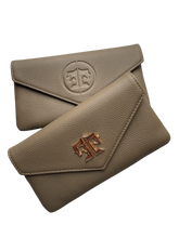 Load image into Gallery viewer, Stablemate Belt Bag | Flap
