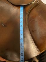 Load image into Gallery viewer, X 17" Consignment Saddle Equipe