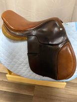Load image into Gallery viewer, X 16" Consignment Saddle Beval