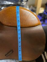 Load image into Gallery viewer, SOLDX 18" Consignment Saddle Stamford