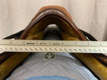 Load image into Gallery viewer, X 16" Consignment Saddle Beval