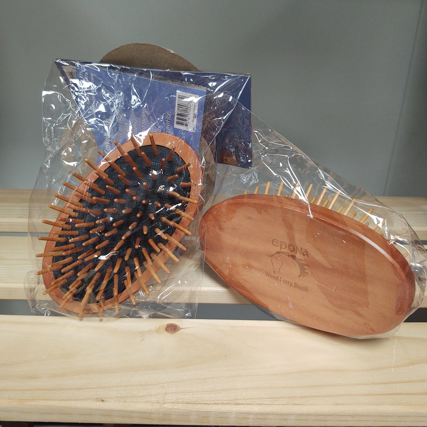 715 AE Epona Wood Curry