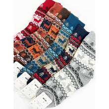 Load image into Gallery viewer, 🎁Reindeer Print Cozy Cabin Socks
