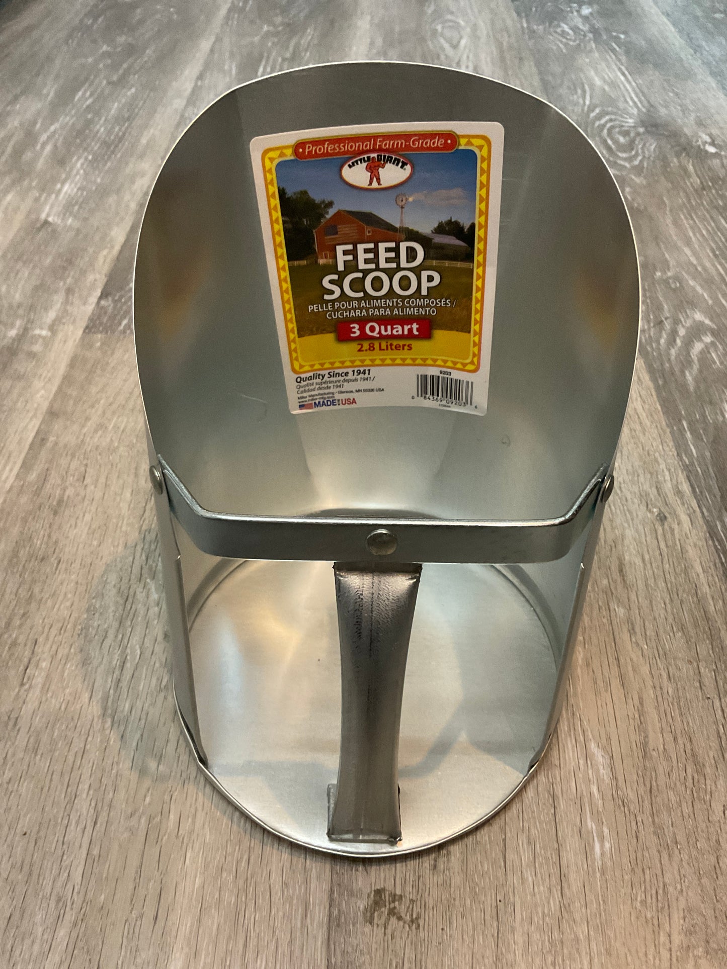 25 Metal Feed Scoop