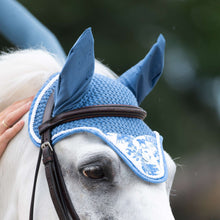 Load image into Gallery viewer, Dapplebay Equestrian Toile Fly Veil-Blue/White
