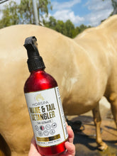 Load image into Gallery viewer, Mane &amp; Tail Detangling Spray - The Ultimate Calendula &amp; Chamomile 16oz Aluminum Bottle
