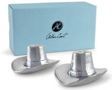 Load image into Gallery viewer, Cowboy Hat Salt &amp; Pepper Set
