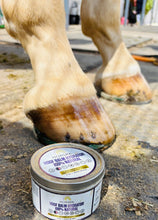 Load image into Gallery viewer, Hoof Balm Hydrator 100% Natural with Brush Applicator  5 oz
