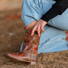 Load image into Gallery viewer, TuffRider Women Signa Floral Embroidered Leather Square Toe Western Boots
