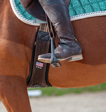 Load image into Gallery viewer, Ergonomics 'Superhorse' All Purpose Shoulder Relief Girth with neoprene-free liner
