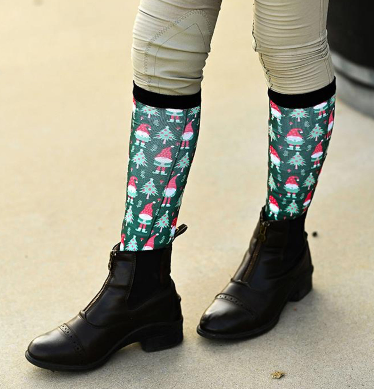 Dreamers&Schemers Youth Socks “Gnome for the Holidays”