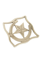 Load image into Gallery viewer, Huntley Equestrian Star with Horse shoe Silver Square Trivet
