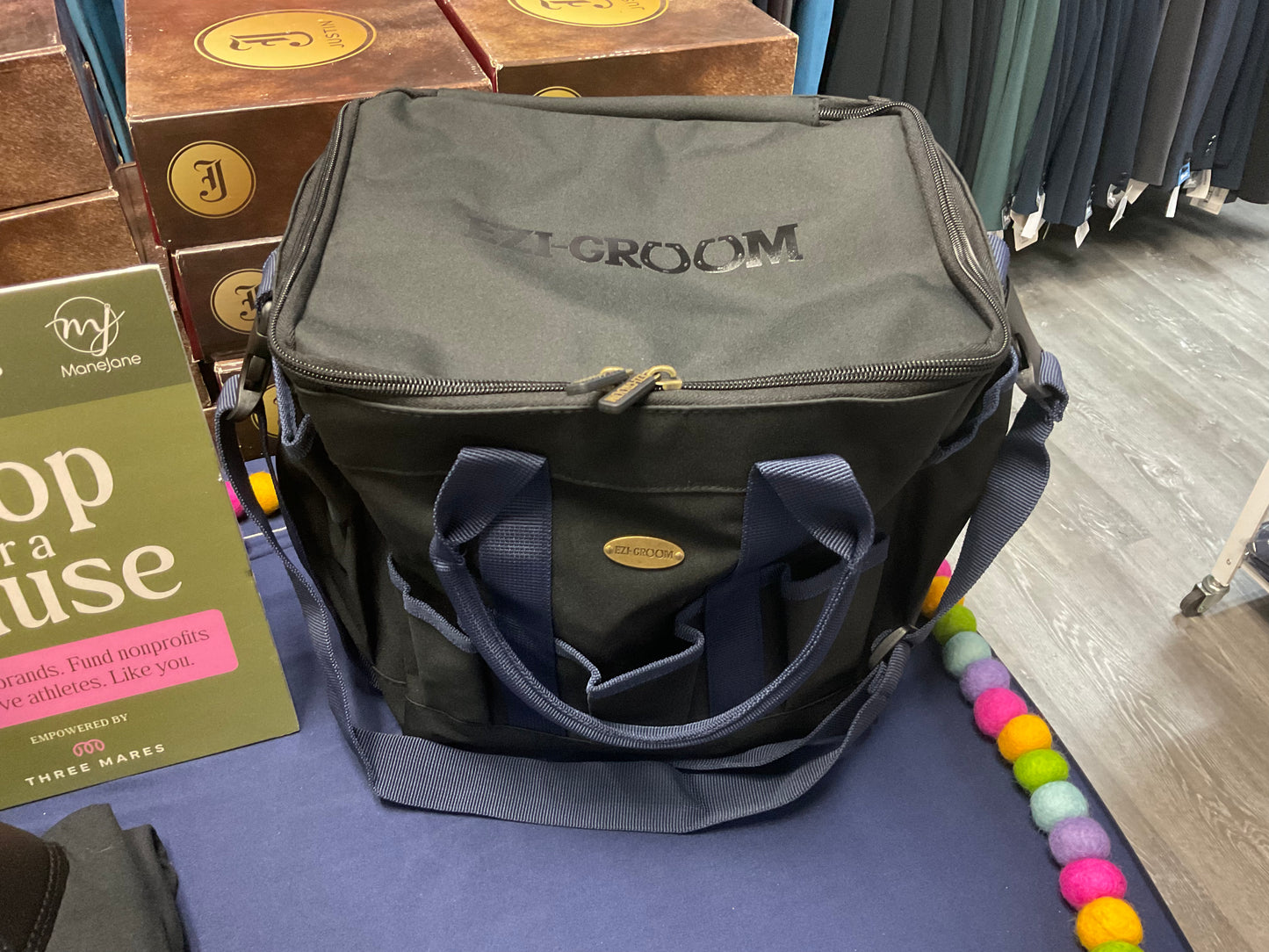 Aubrion Equipt EZI-GROOM Tote*CLEARANCE*