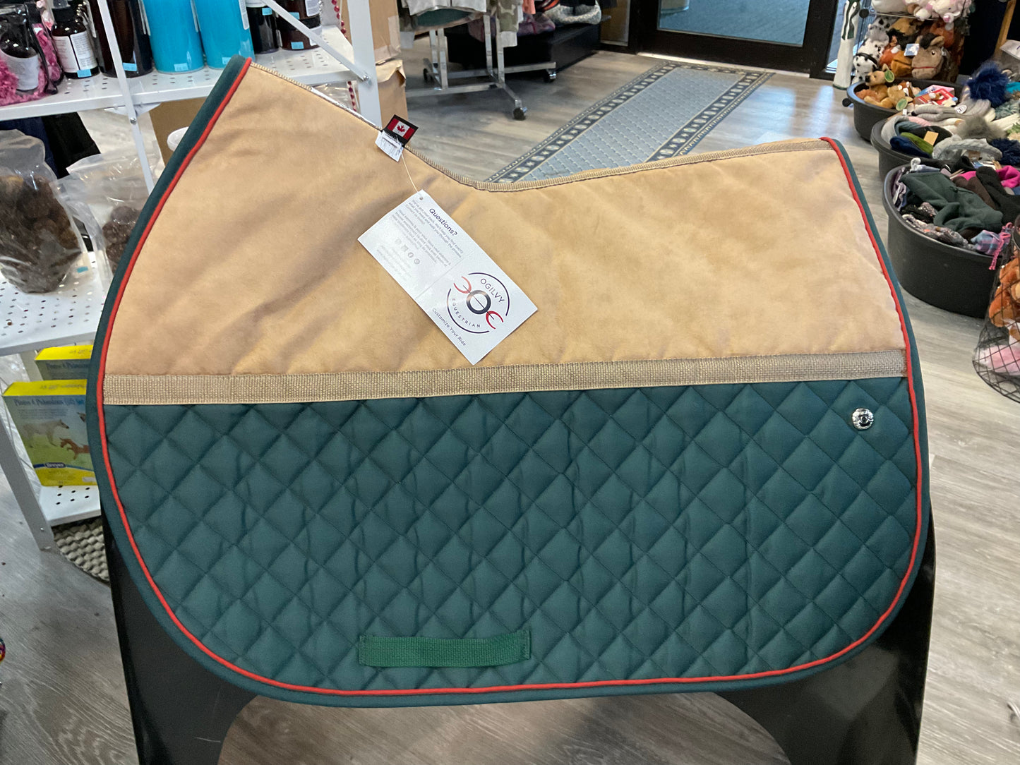 Ogilvy Friction Free Pad Hunter Green/Tan Red Piping