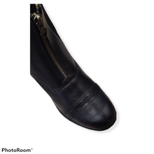 Load image into Gallery viewer, Moretta Rosetta Paddock Boots Child
