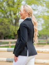 Load image into Gallery viewer, DS26 Hydra Rain Show Coat
