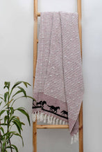 Load image into Gallery viewer, AWST Int&#39;l Cotton Throw Horses
