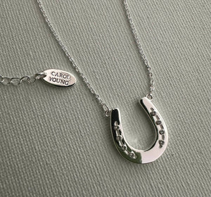 Petite Single Horseshoe/ NecklaceArabian Lovers