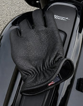 Load image into Gallery viewer, DS26 Fleece-Lined Deerskin Gloves
