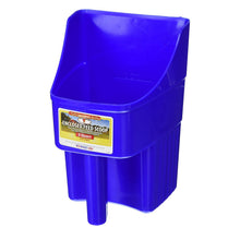 Load image into Gallery viewer, DS26 Little Giant Plastic Enclosed Feed Scoop, 3 Quart
