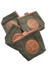 Load image into Gallery viewer, Barn Treat Pouch
