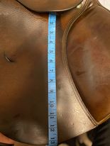 Load image into Gallery viewer, X 17&quot; Consignment Saddle Equipe
