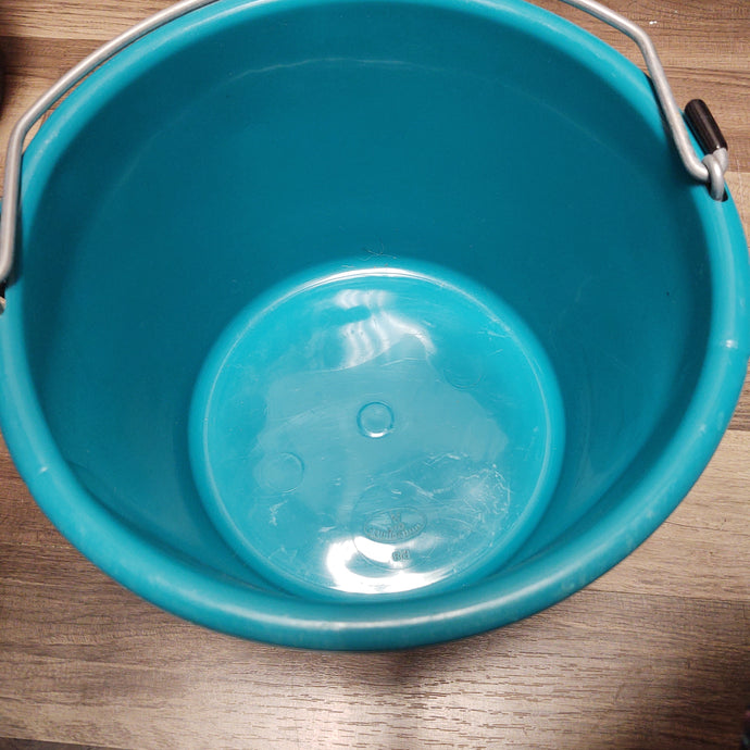 Bucket-8 qt