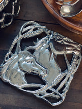 Load image into Gallery viewer, Horse with Wheat Trivet
